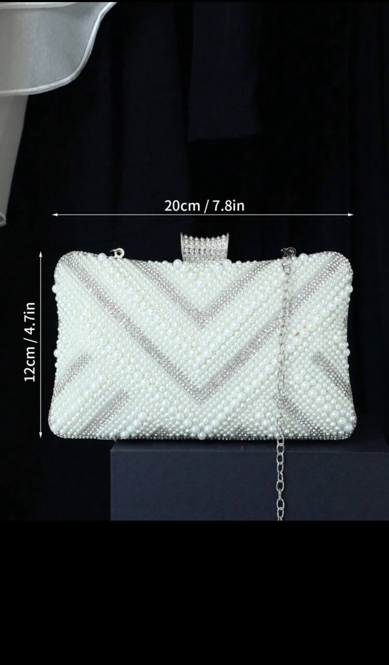 Sac de soirée argenté avec perles blanches